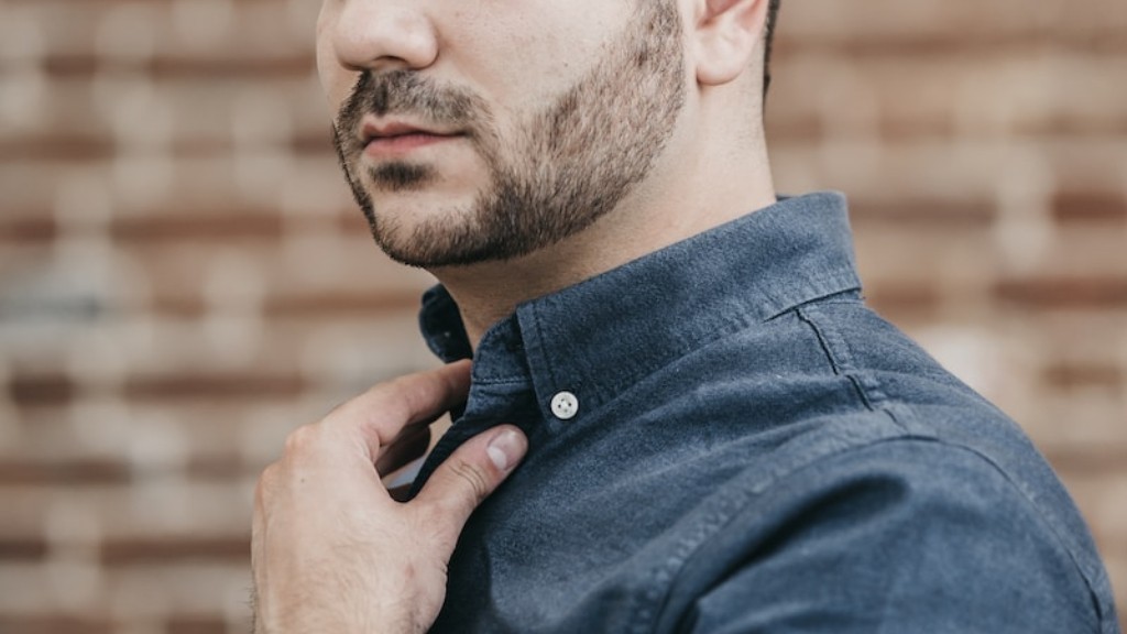 Are you supposed to shampoo your beard?